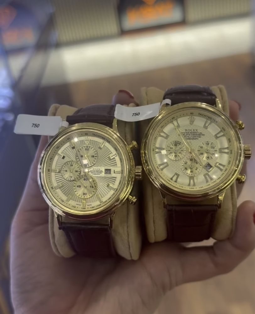 Золотые часы 750 пробы