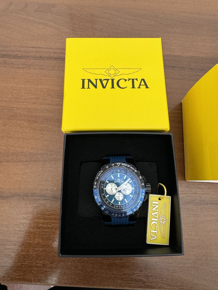 Продам мужские часы Invicta