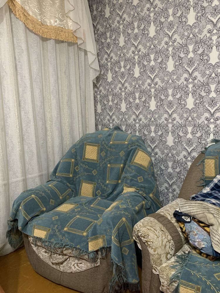 диван угловой и кресло