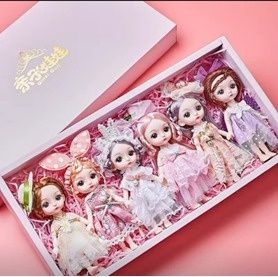 Продаётся набор кукол Qinzi Doll — 6 штук с одеждой и аксессуарами