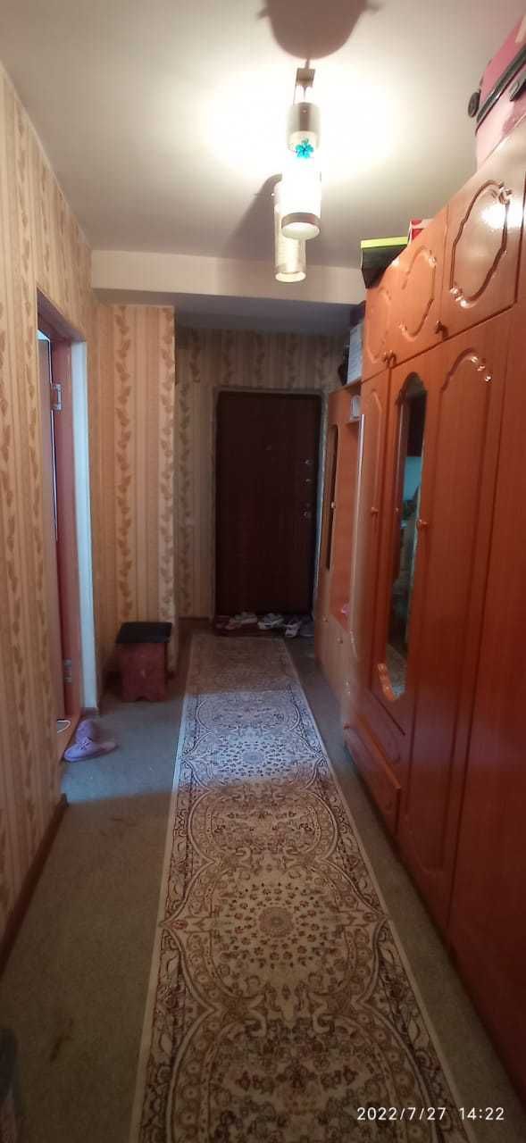 Продается 2-х комнатная квартира в центре  Ескельдинский р-н