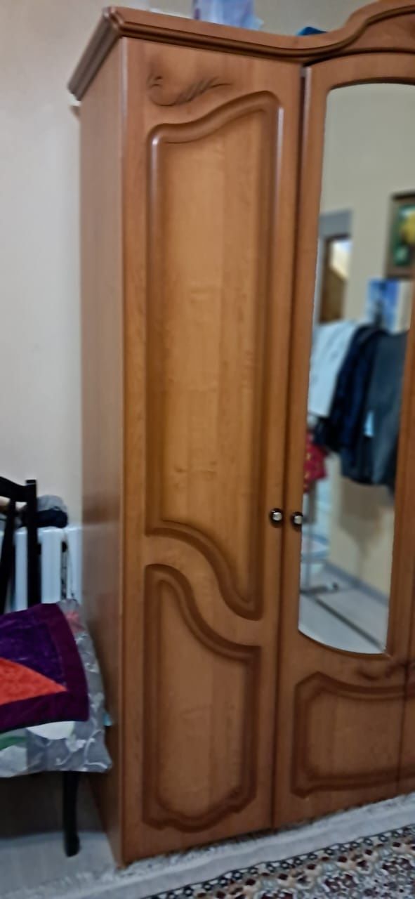 Продам горку, шкаф, комод