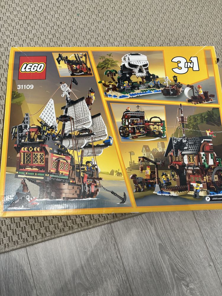 Lego creator 3 in 1