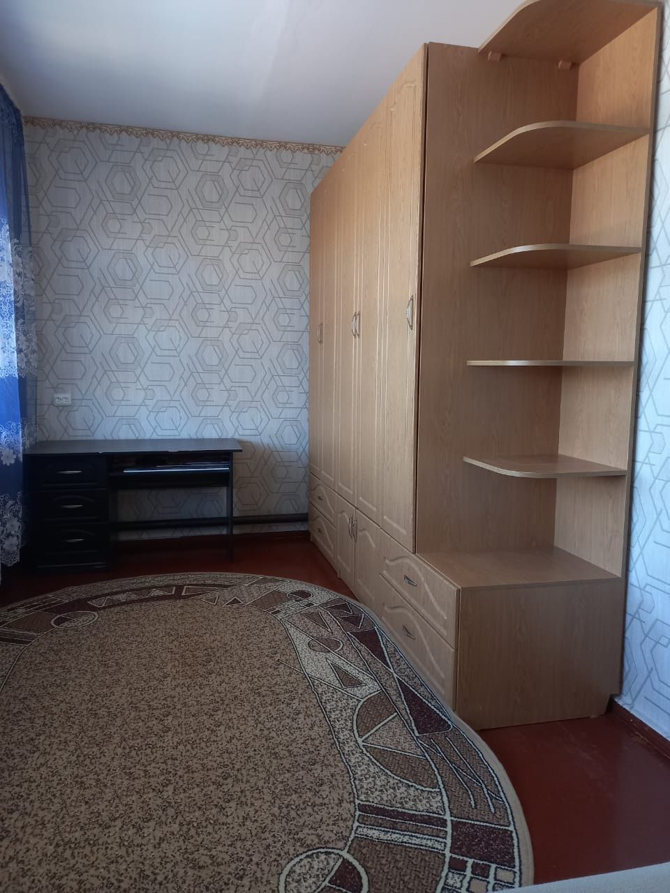 Продам двухэтажный коттедж