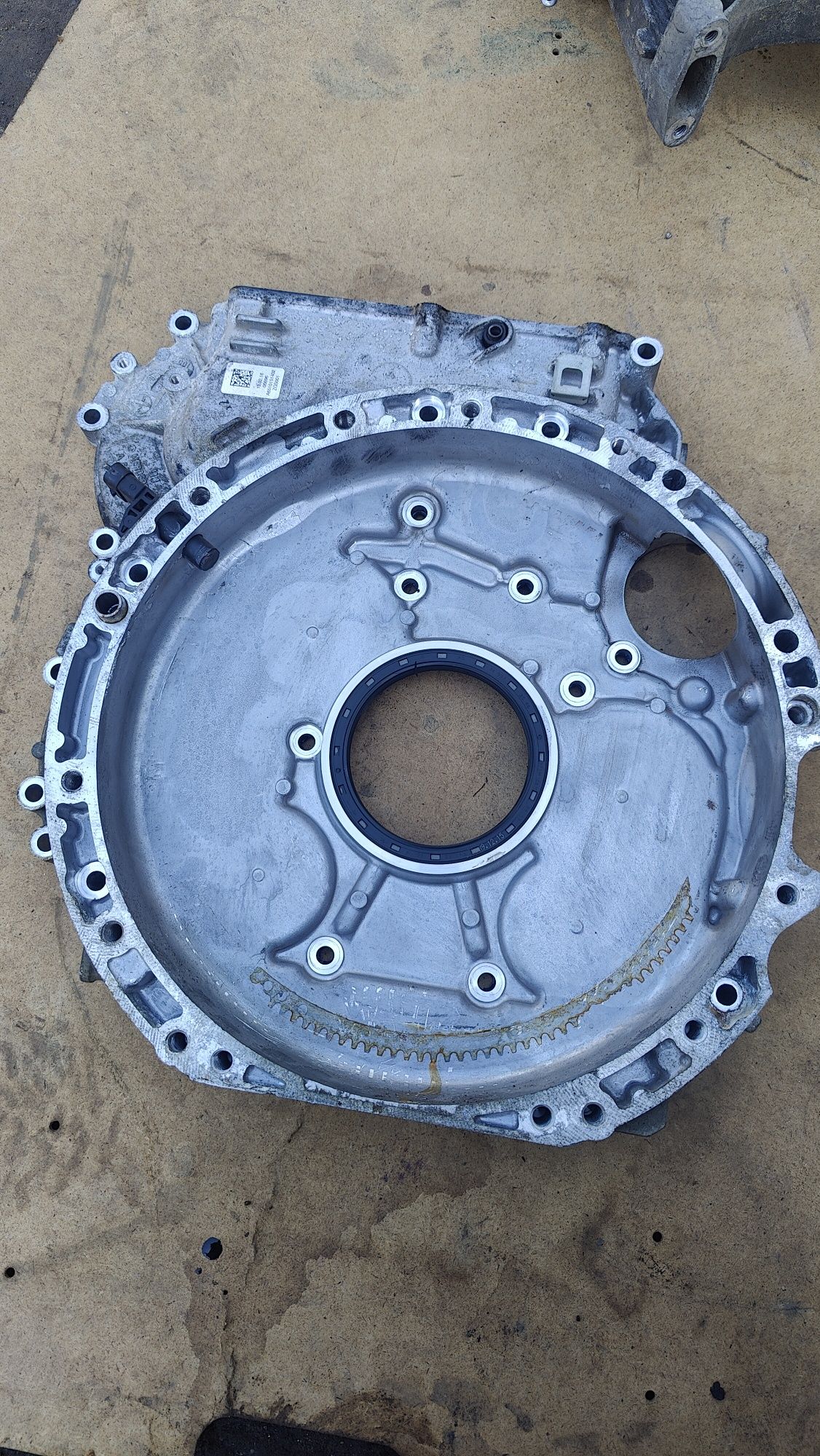 Крышка двигателя плита Мерседес спринтер 906 Mercedes 651 sprinter 2.2
