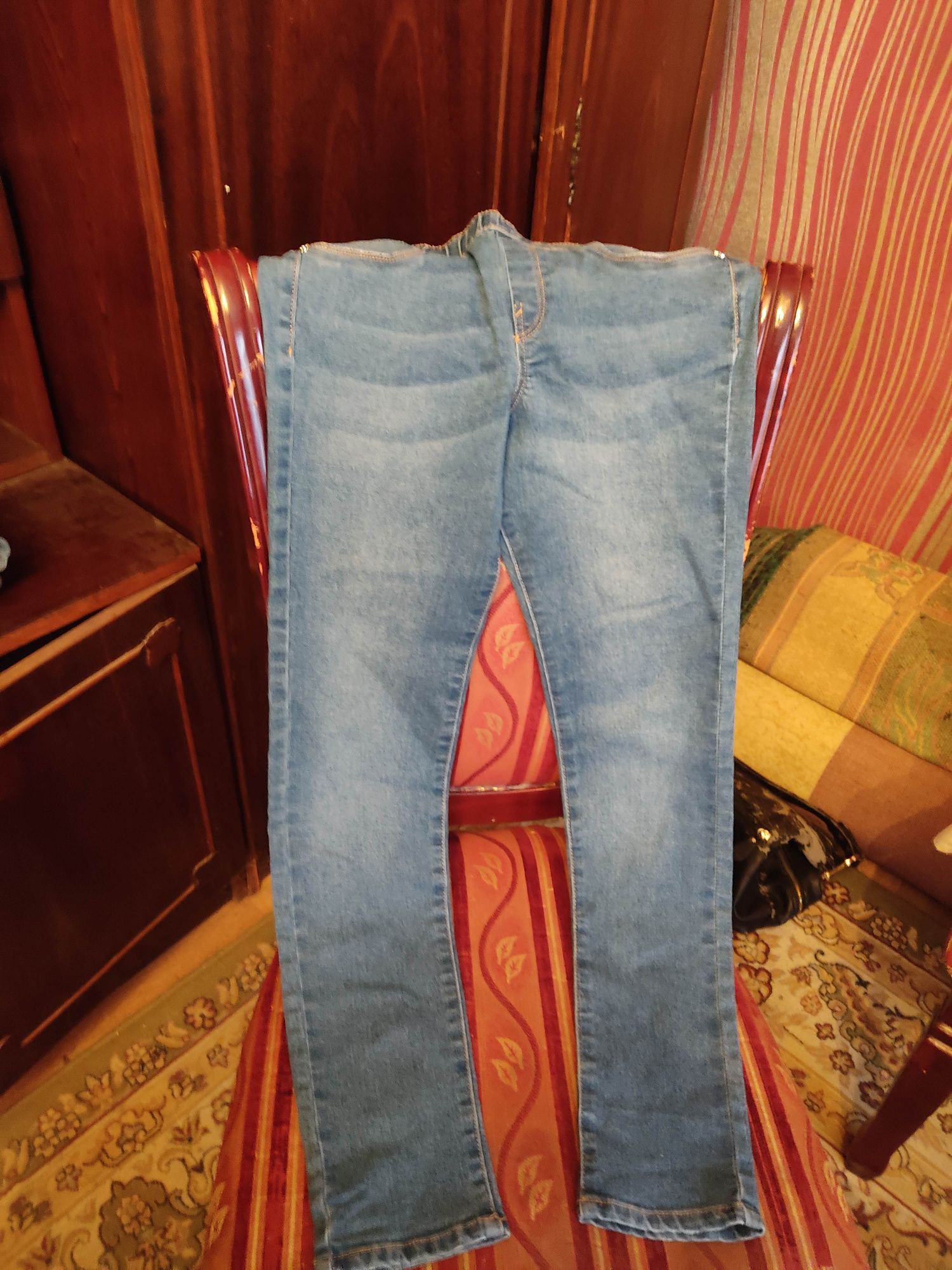 Продам брюки жынсы