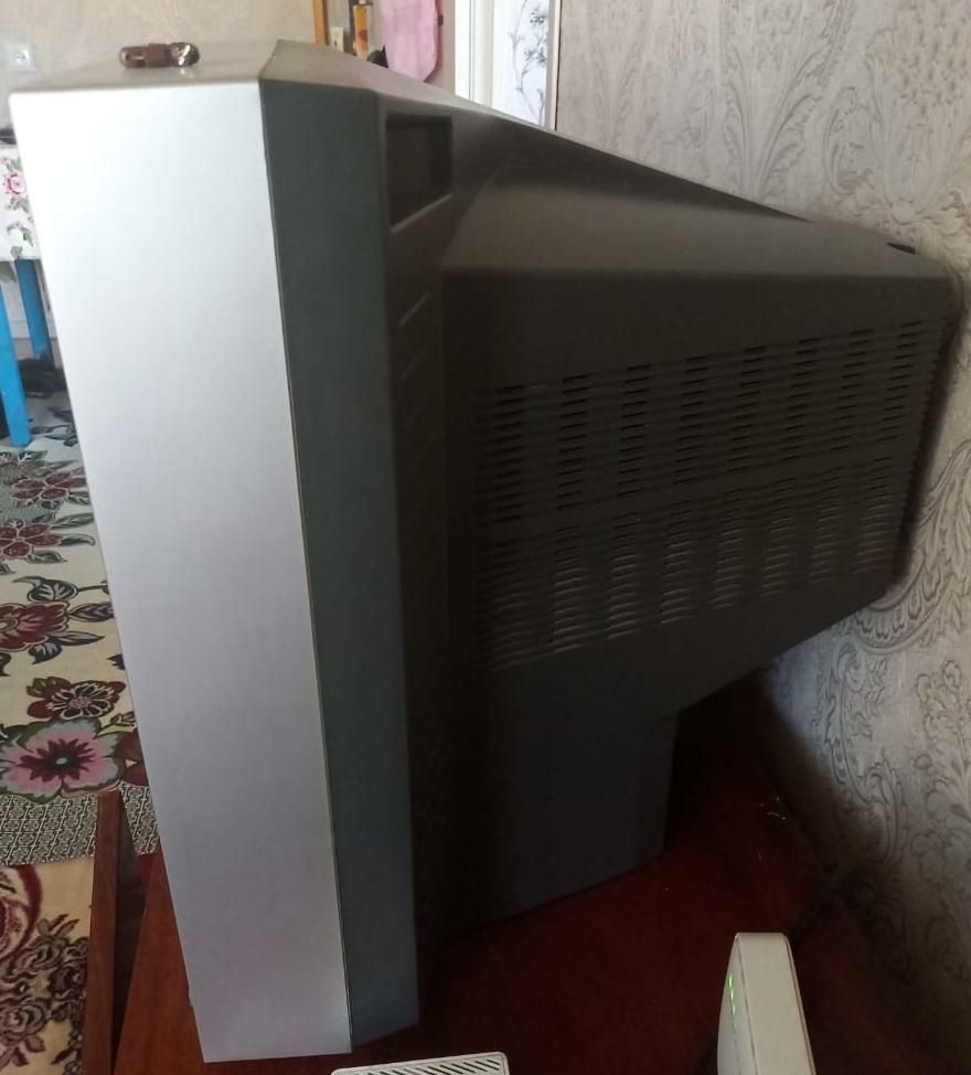 Продам телевизор