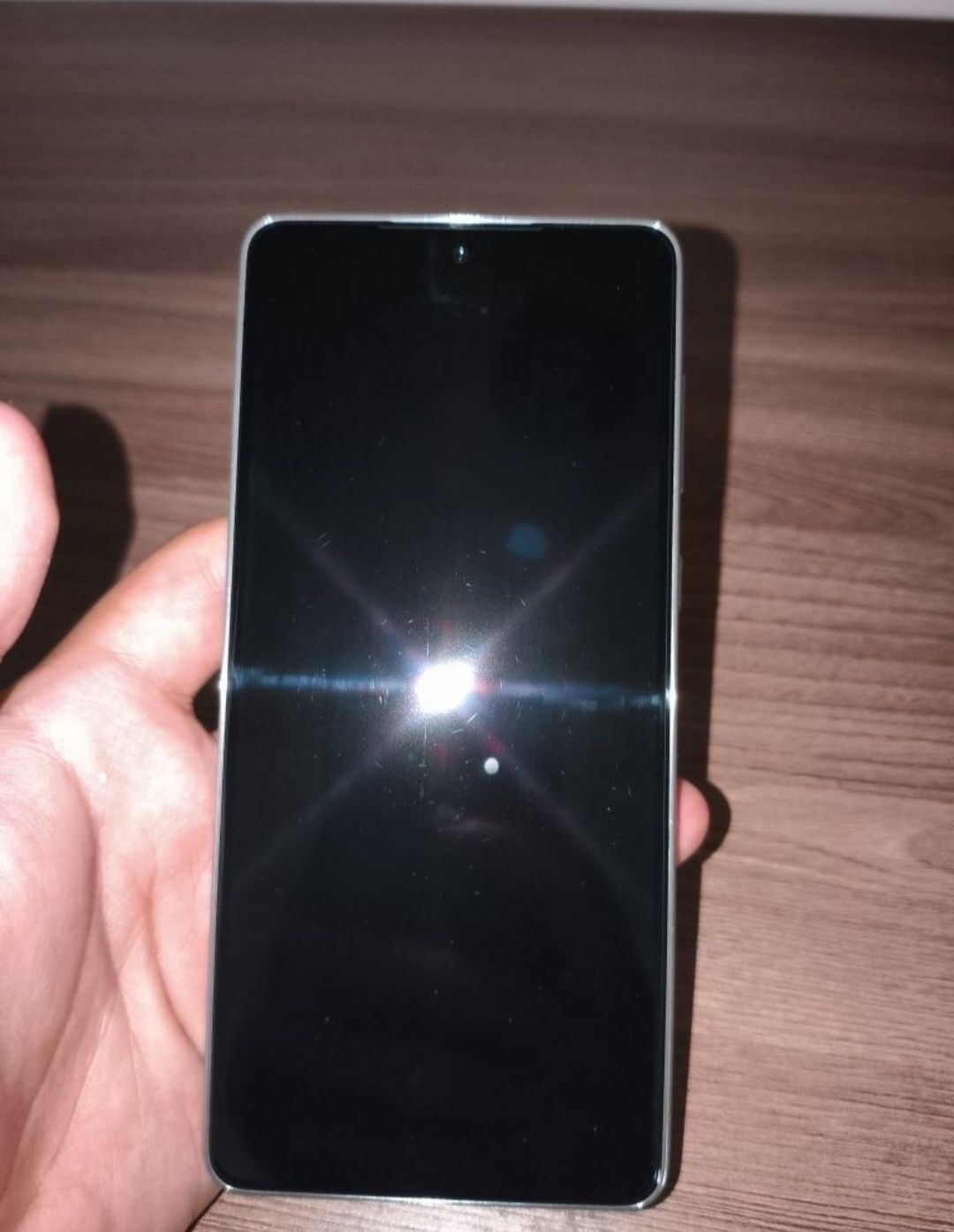 Samsung a73 + Samsung buds срочно торга нет