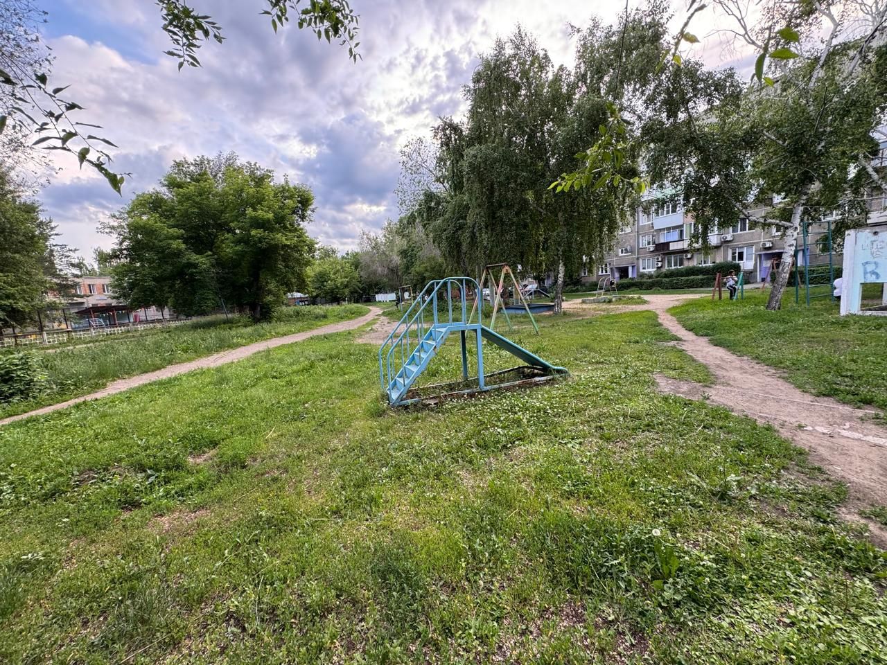 Продаётся 1.5 ком. Квартира ул. Виноградова 12/1