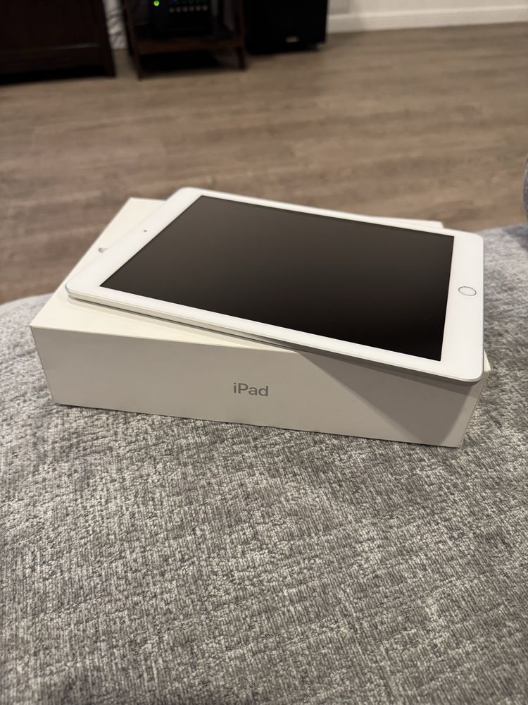 iPad 6 2018 (Wi-Fi) 128Гб
