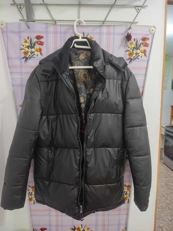 Продам куртку зимнию