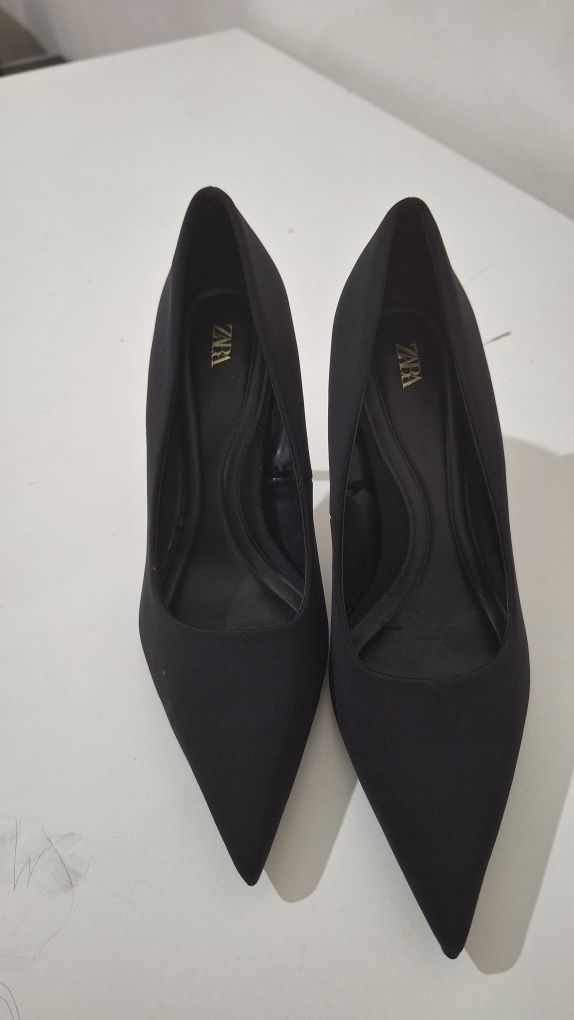 Туфли от ZARA красивые