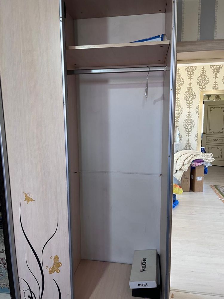Продам шифонер в хорошем состоянии