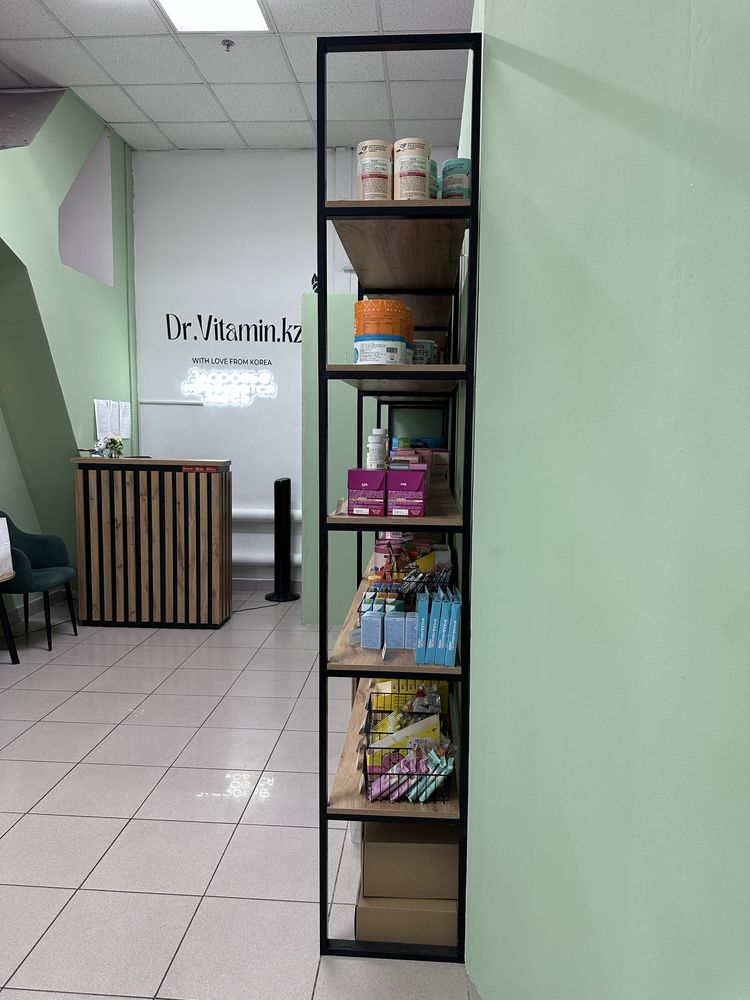 Продам мебель и декор для бутика