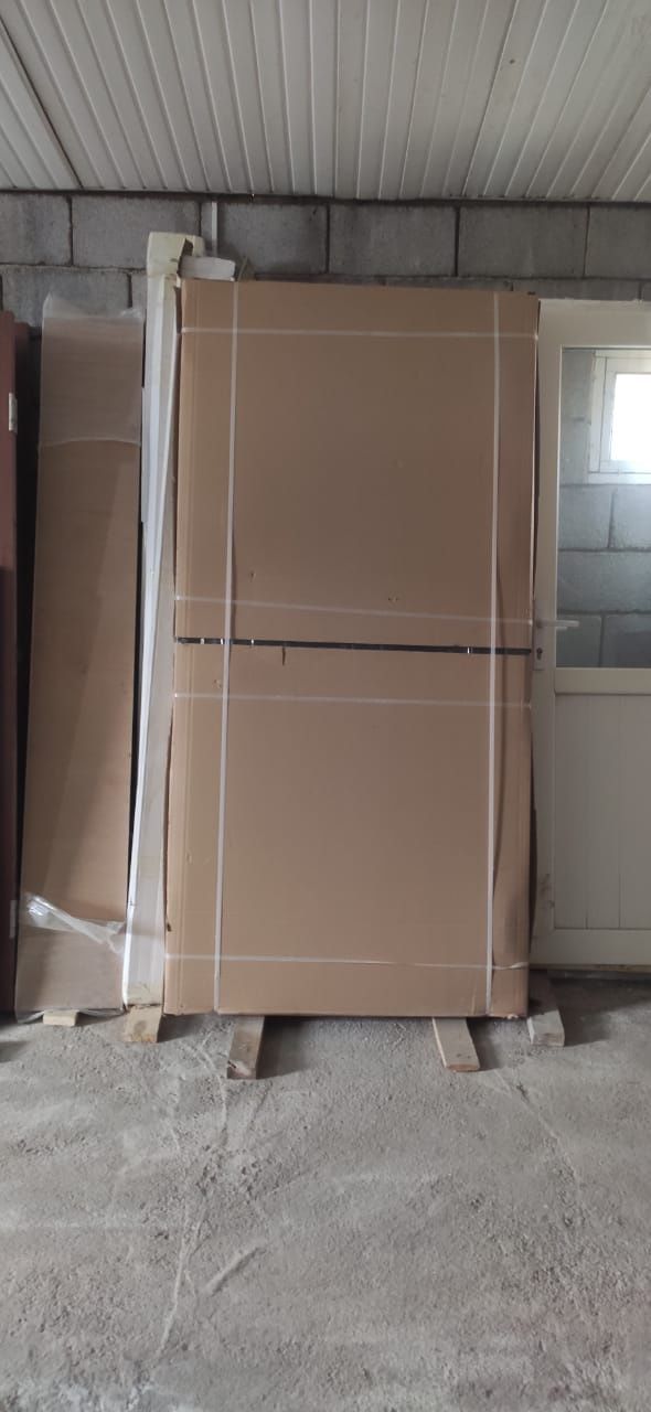 Продам б/у душевую кабину. Диван угалок.Металопластиковые двери и окна
