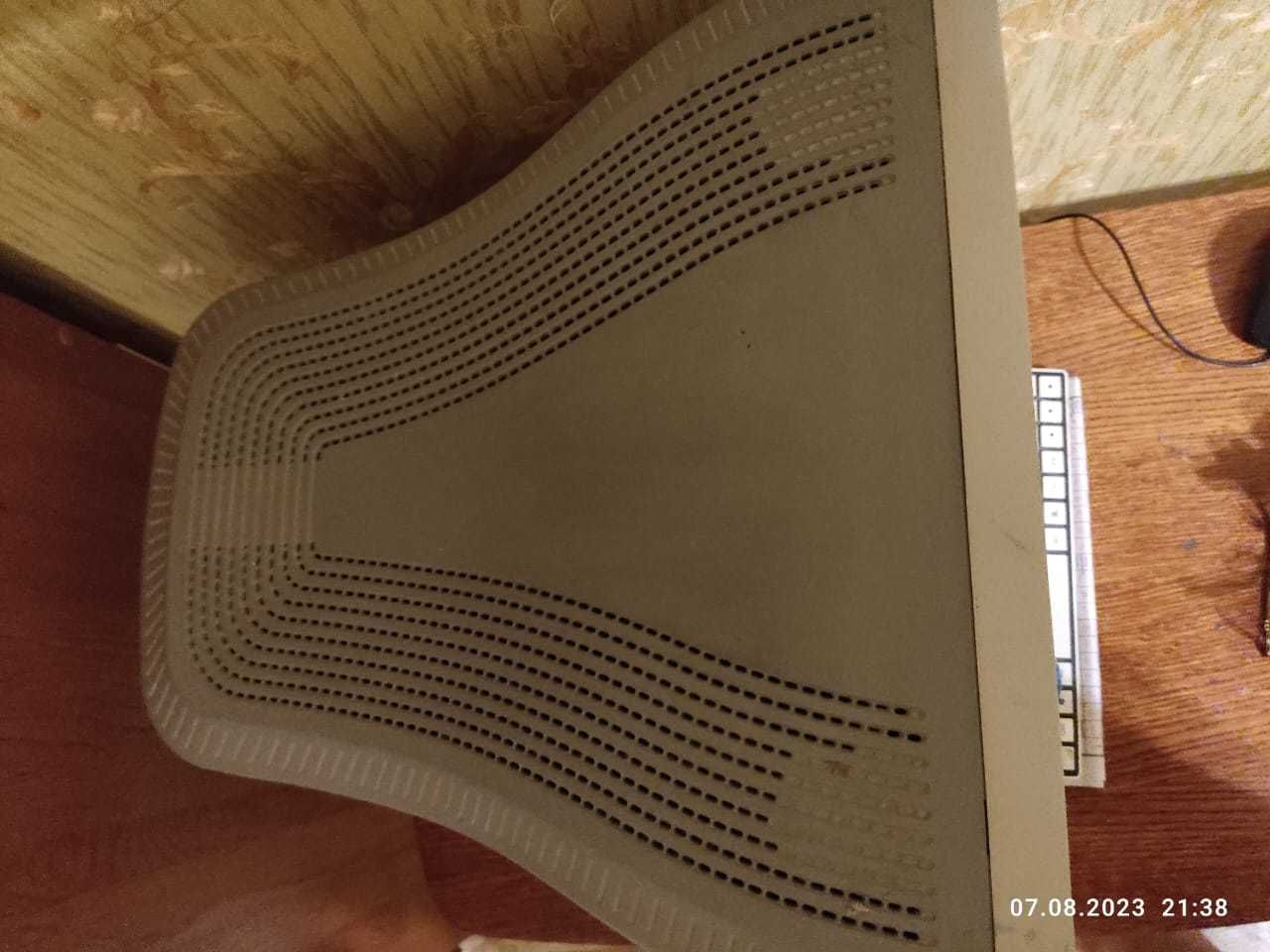 17" Монитор LG Flatron F700P