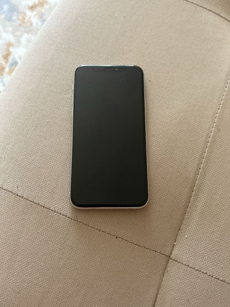 Продам   Айфон 11