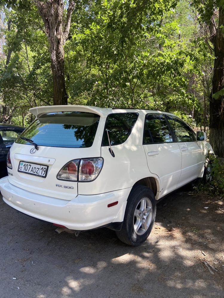 Продам lexus rx 300  Рестайл