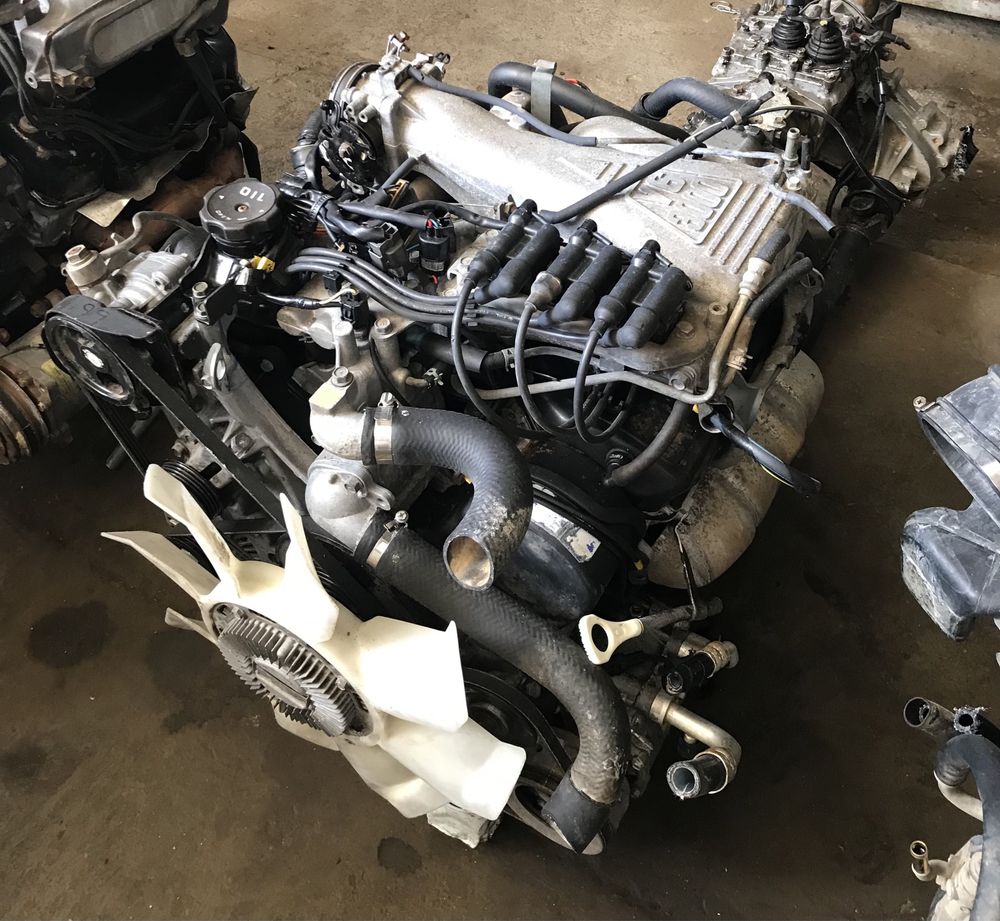 Mitsubishi Pajero 6G72 3л Двигатель