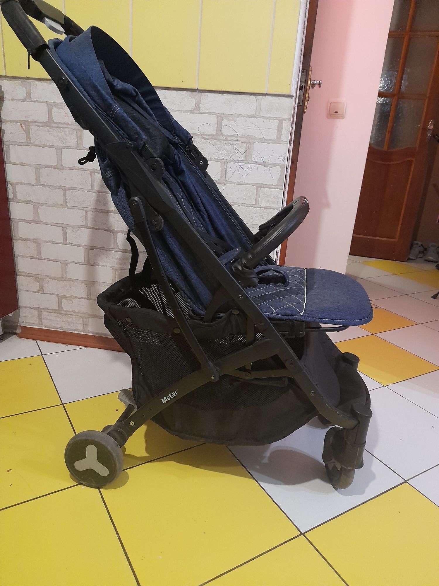 Продам коляску для детей