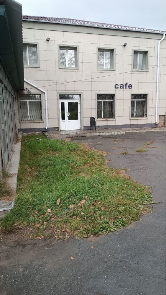 Продается здание гостиницы , кафе, магазин