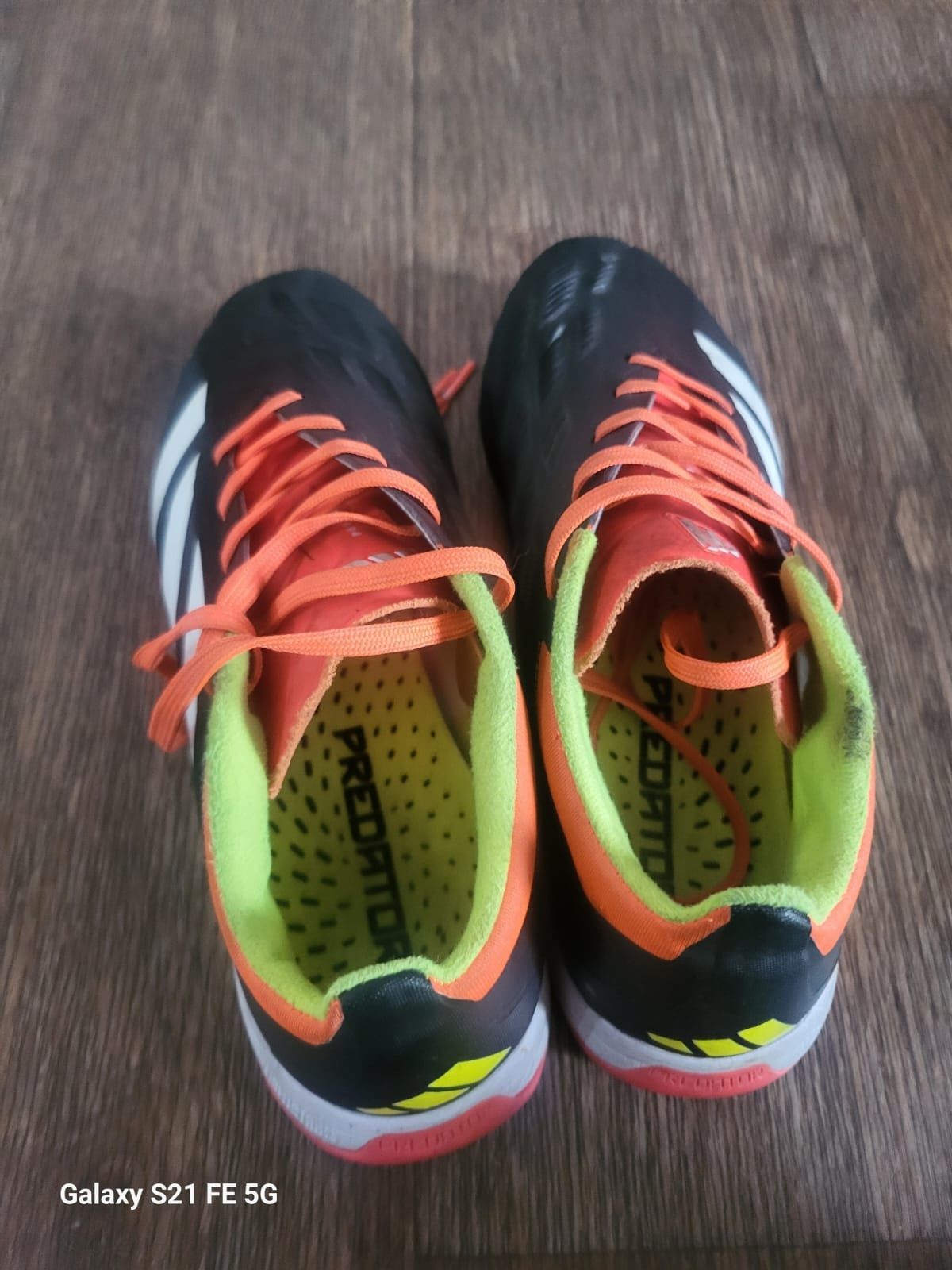 Футбольная обувь adidas predator 36 размер
