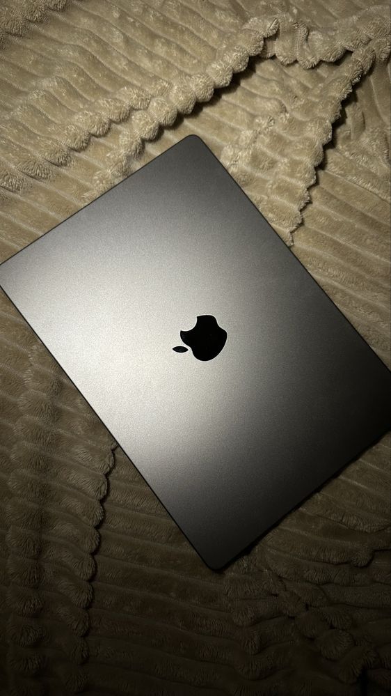 Продаю MacBook Pro 14” | M3 | 2023 год