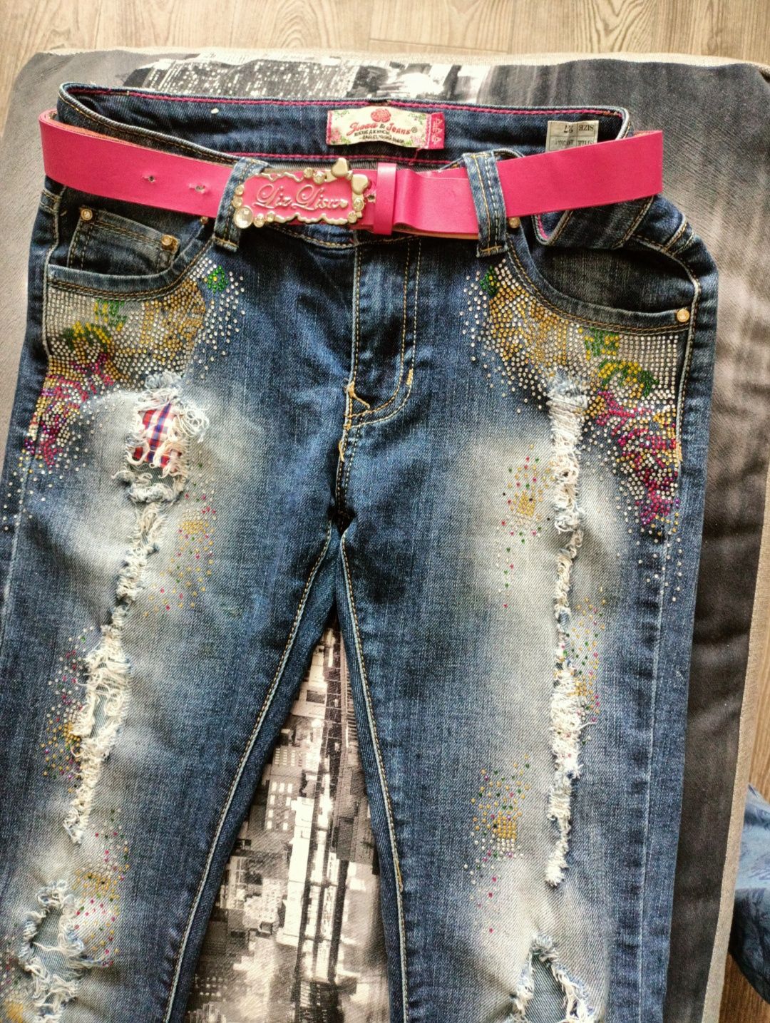Джинсы на девочку 4,5,6кл
