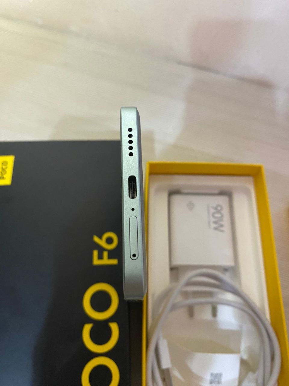 Poco f6 512/16гб  в идеальном состоянии.