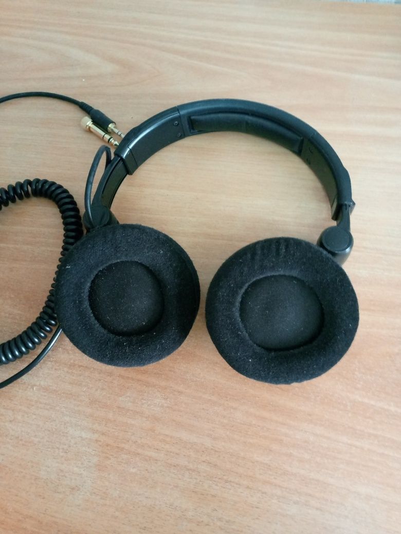 Продам наушники Sony Hp 800