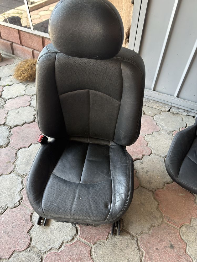 Продам сиденье 211