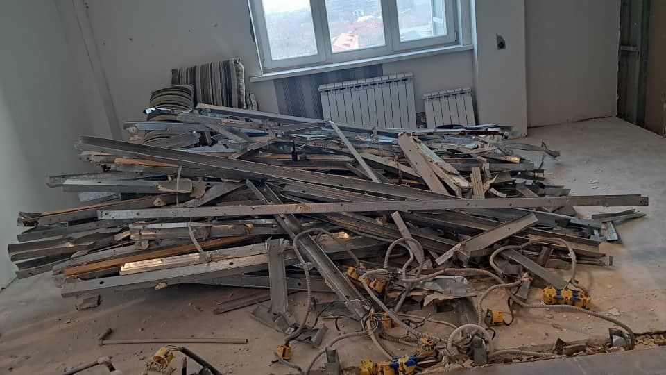 Вывоз мусора дёшево,вывоз старой мебели,вывоз веток,вывоз матраса
