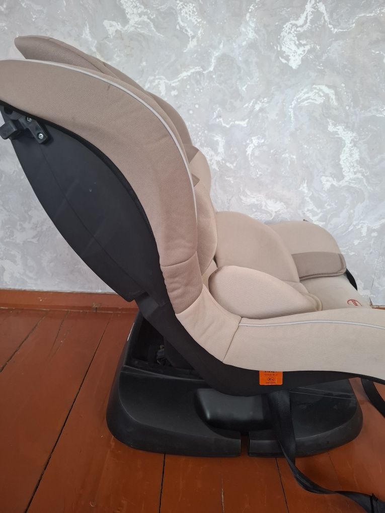 Срочно продам автокресло