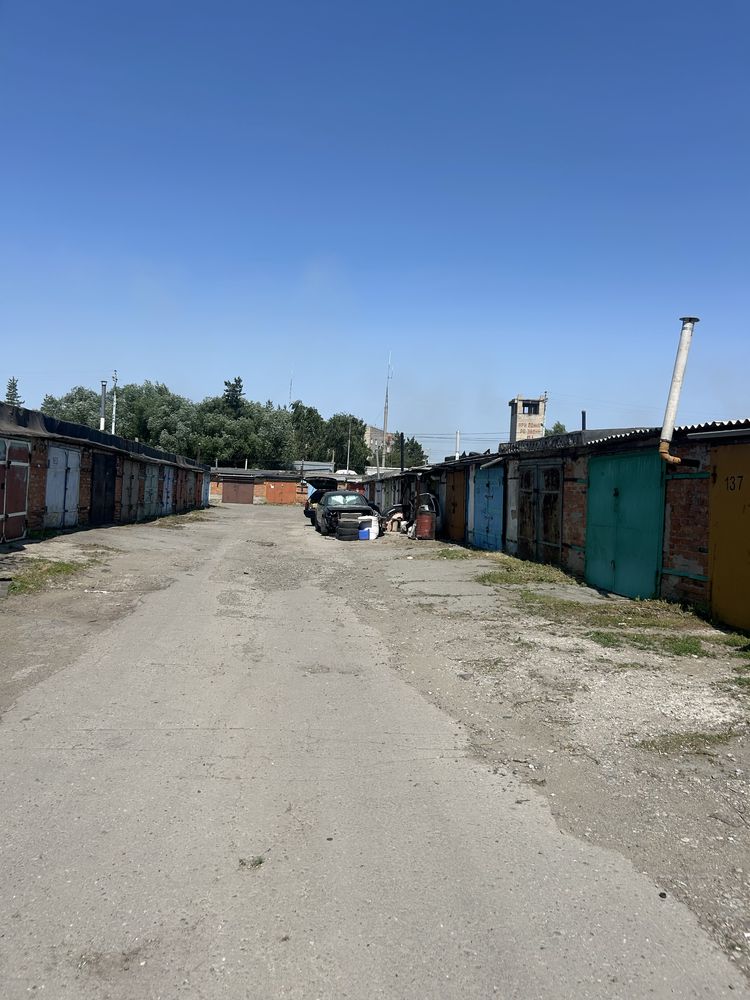 Продам гараж Химик