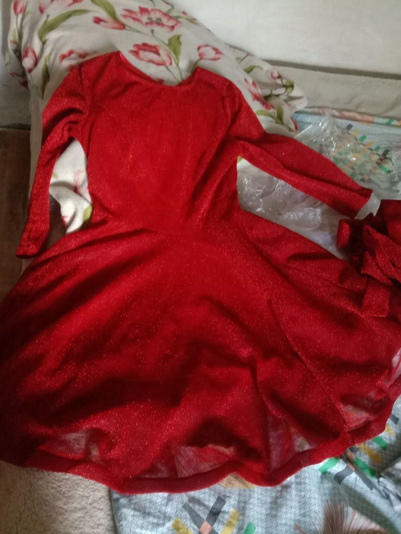 Продам платья хорошие качества