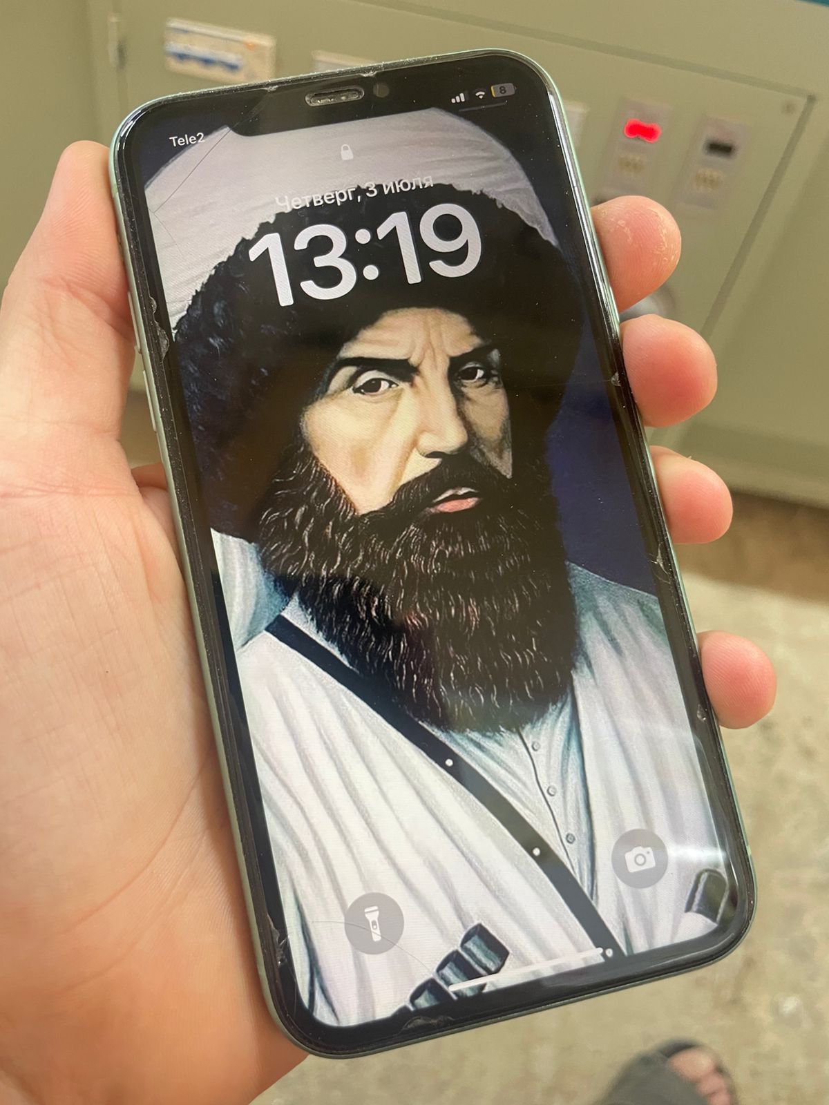 Продам IPhone 11 б/у