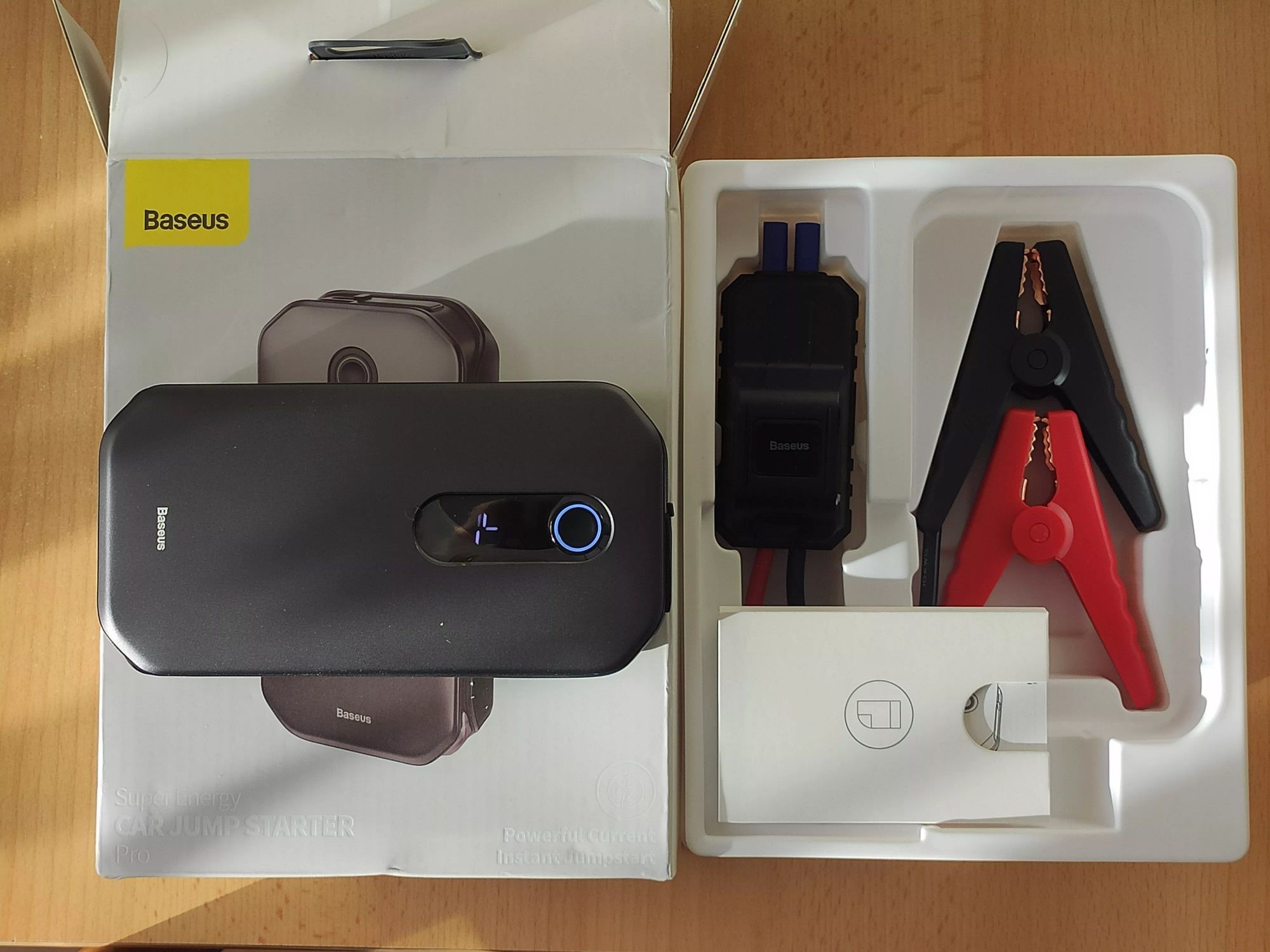 Baseus Jump Starter Аварийный пускач АКБ бустер пусковое устройство