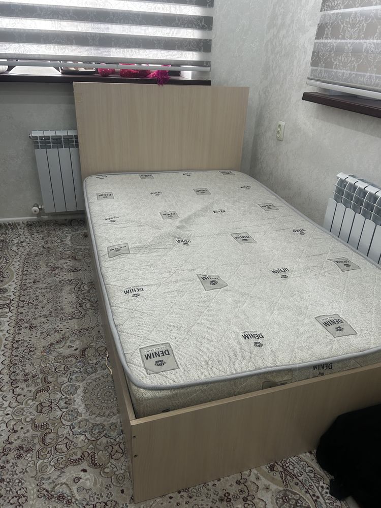 Срочно продается шкаф с кроватью