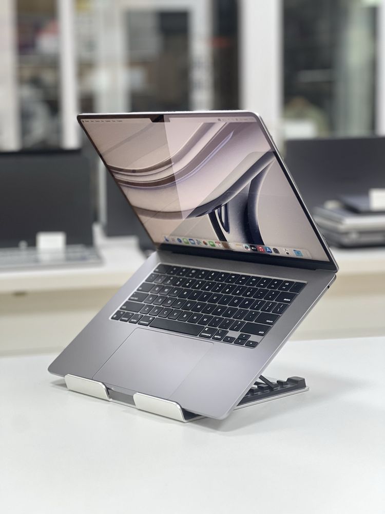 MacBook air 15,3” | 10 циклов | M2 | 8Gb | 256Gb
