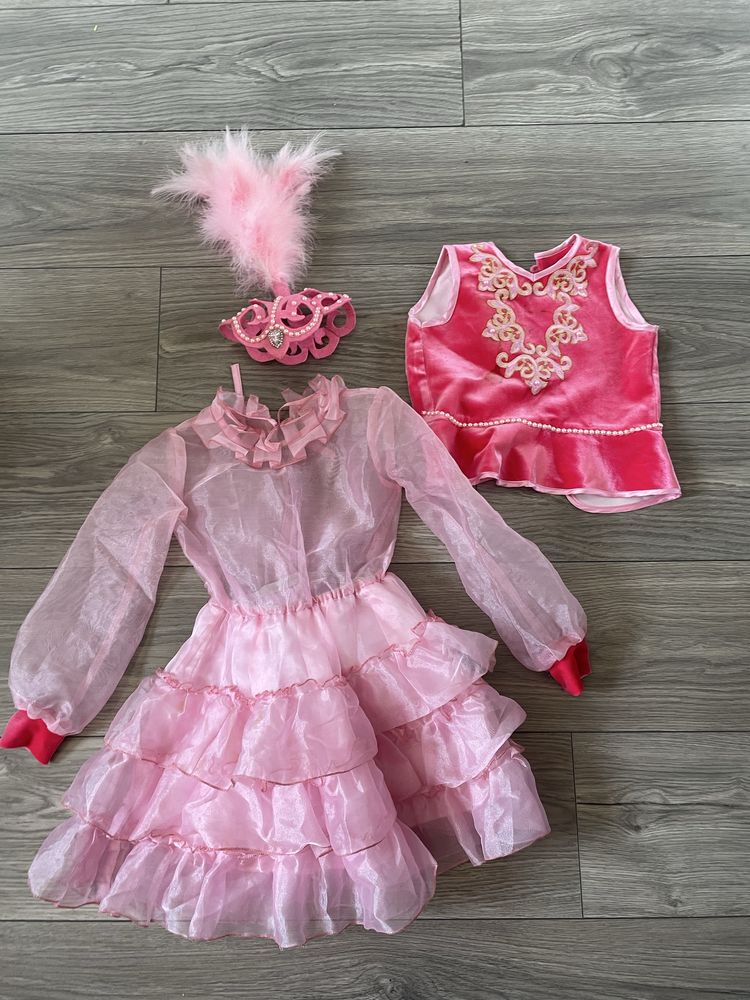Национальное казахское платье, камзол и головной убор на 4-8 лет