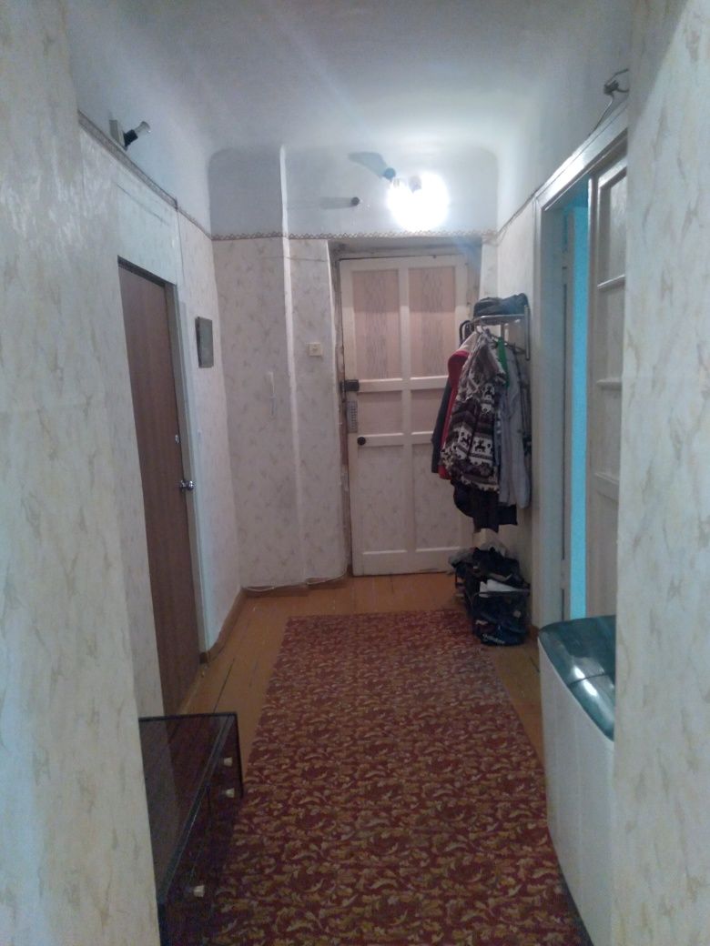 Продам в 3х комн.кв. 2е комнаты в н.Согре.