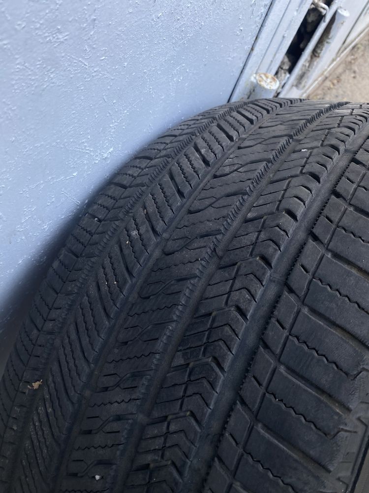 Диск с шинами на BMW X5