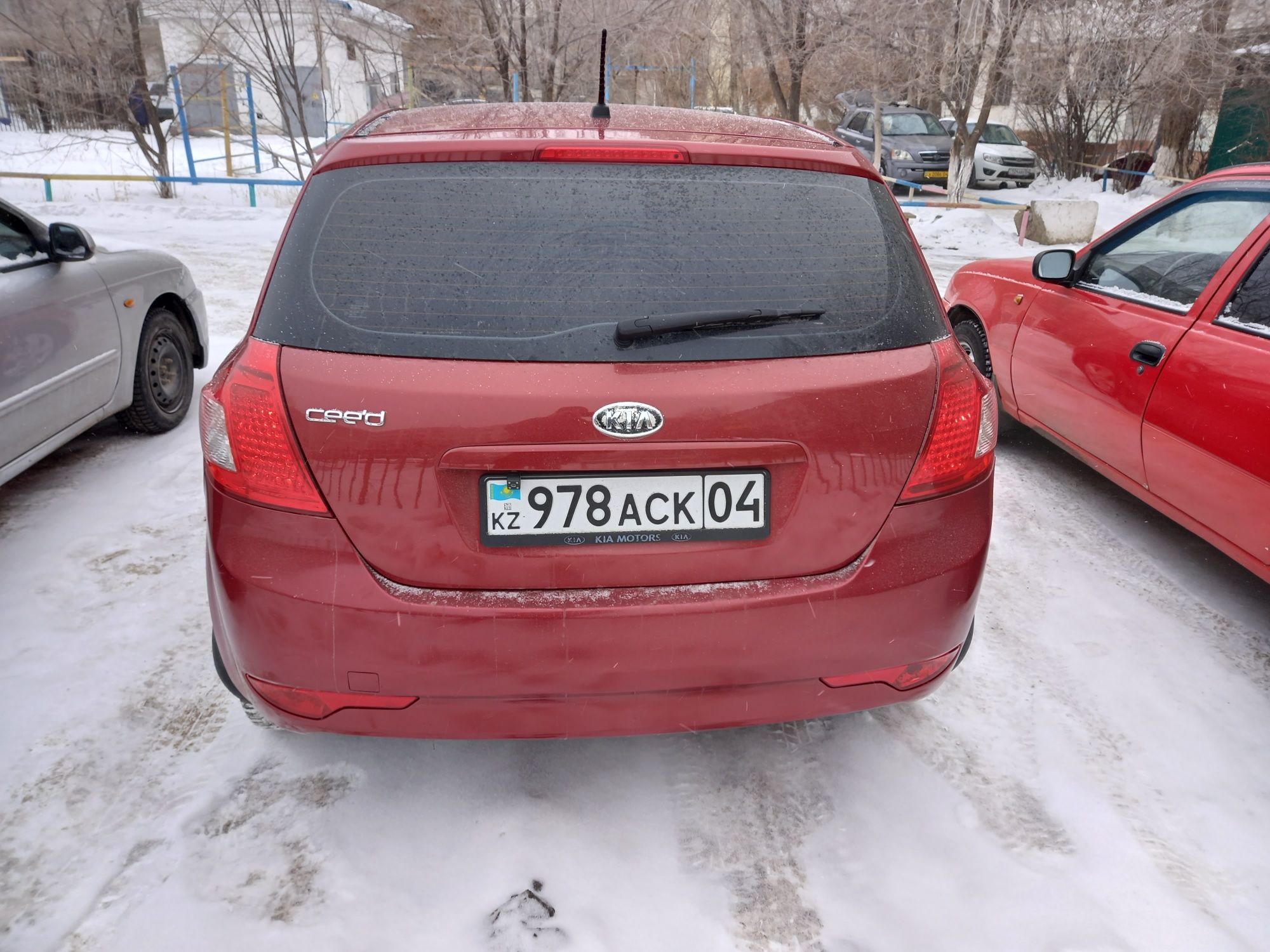 Продам Киа Сид 2010 г, срочно, машина в кредите