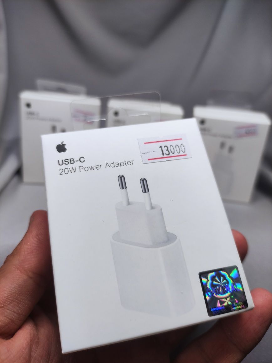 Блок питания для IPhone 20w оригинал (iPhone 13, iPhone 12, iPhone 11)