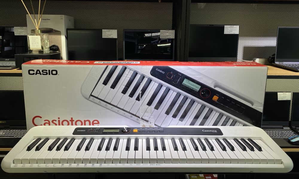 Синтезатор Casio CT-S200we, 61 клавиша, новый, белый, 10391/А10