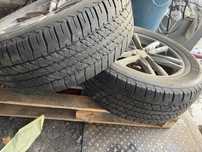 Продам летние шины с дисками Nissan Patrol-Bridgestone