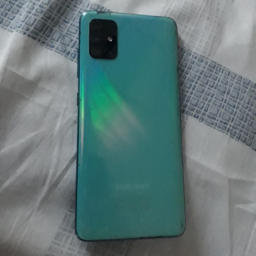 Samsung a51 отличное состояние