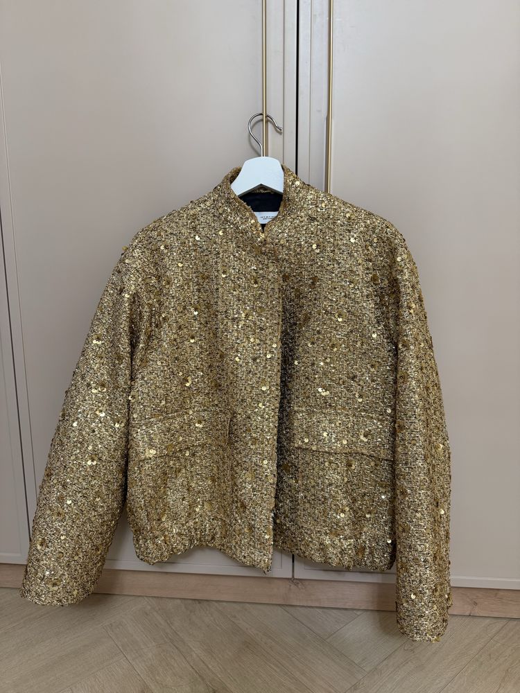 Продам популярный золотой Бомбер Zara
