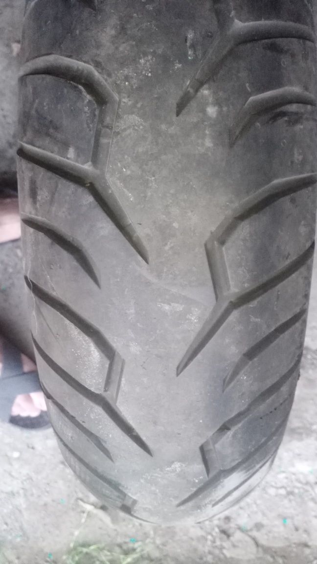 Продам мотошины r17/180/55.