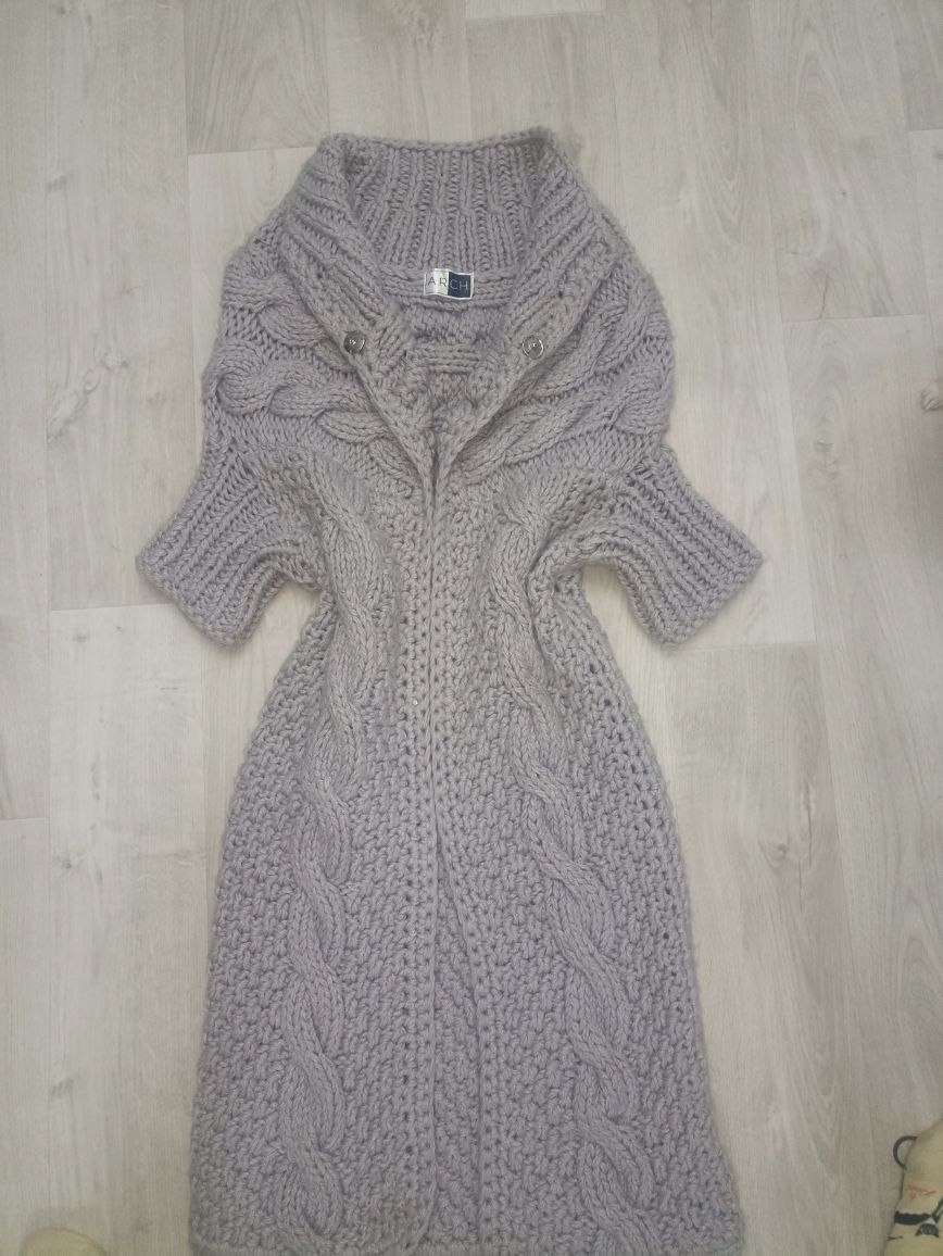 Продам кардиган куртки пальто 48/52